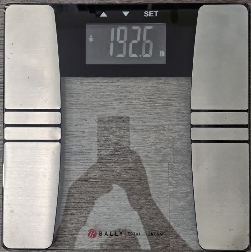 The scale on the morning of day 32 reading 192.6 pounds