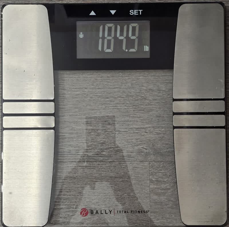 The scale on the morning of day 39 reading 184.9 pounds